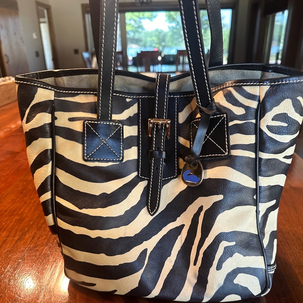 Authentic vintage zebra Dooney and Bourke shoulder tote bag